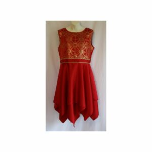 Red/Gold Cross Brocade w/Double Red Satin Skirts - Brocado cruzado rojo/dorado con faldas de satén rojo doble