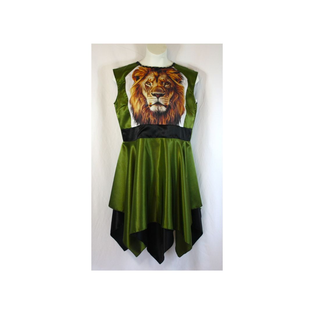 Warfare Lion Face Satin Overlay w/double skirts - Sobrecapa de satén con diseño de rostro de león guerrero y doble falda
